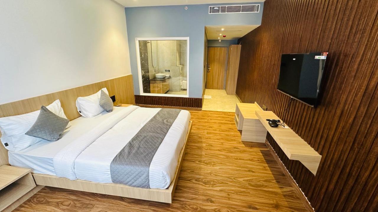 Wells Inn Hotel Varanasi Dış mekan fotoğraf