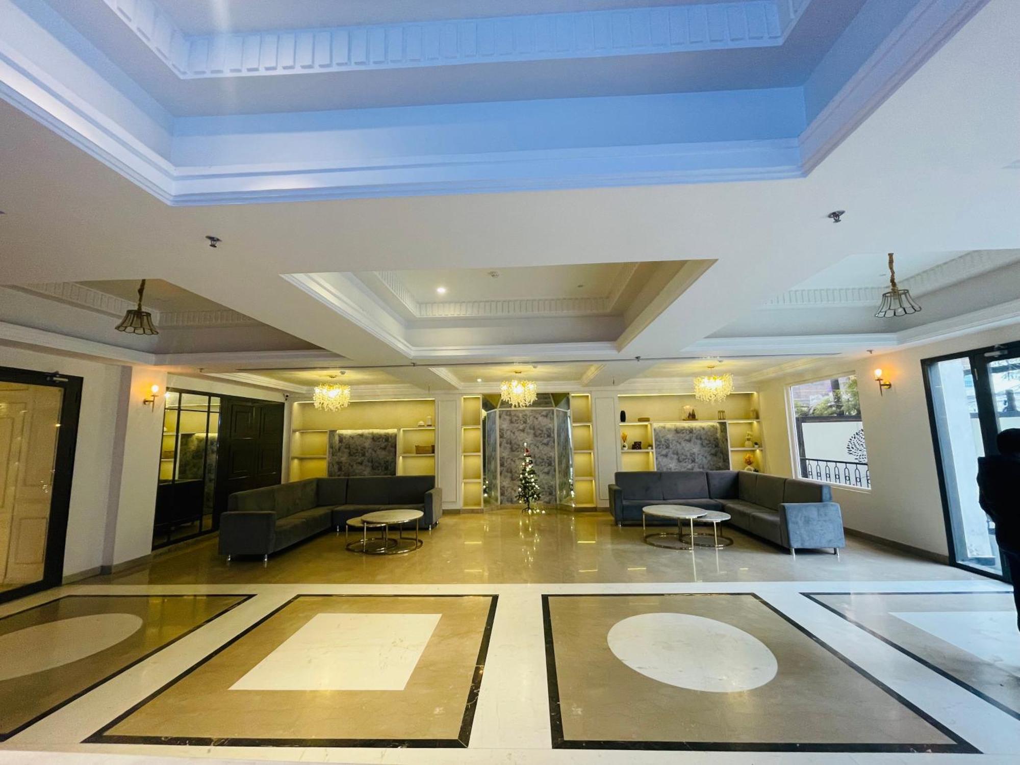 Wells Inn Hotel Varanasi Dış mekan fotoğraf