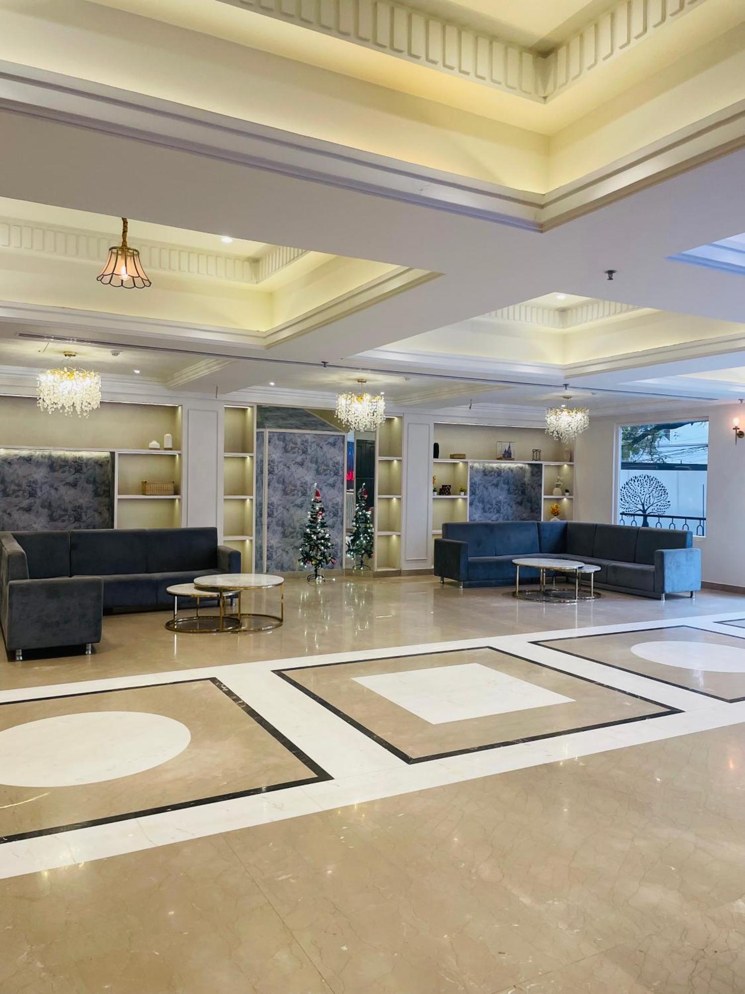 Wells Inn Hotel Varanasi Dış mekan fotoğraf